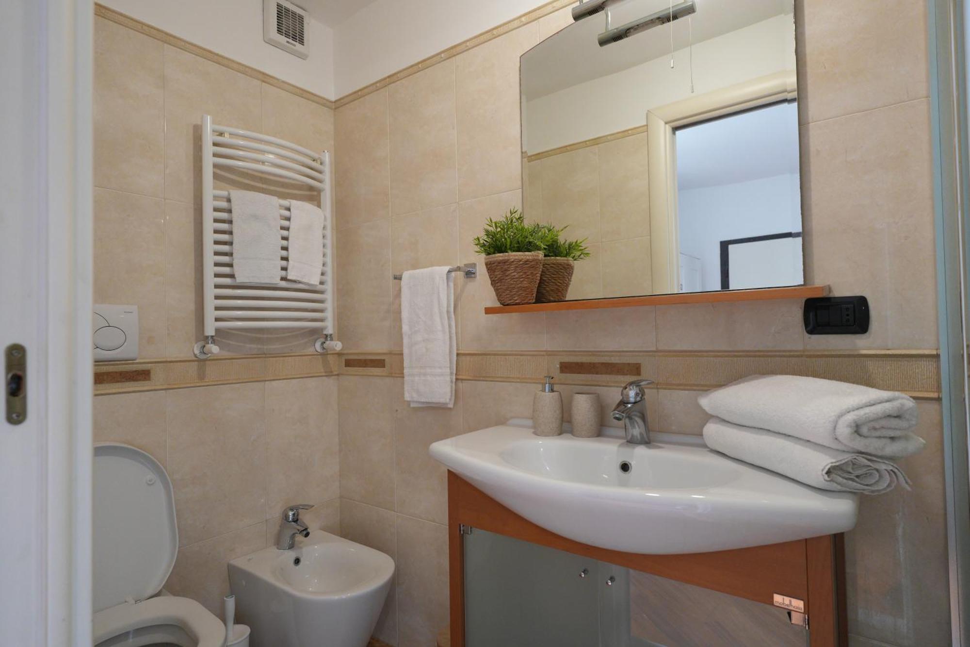 Apartament Due Passi Dal Borgo Antico Bari Zewnętrze zdjęcie