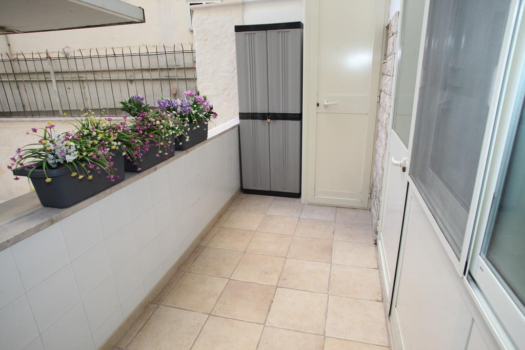 Apartament Due Passi Dal Borgo Antico Bari Zewnętrze zdjęcie